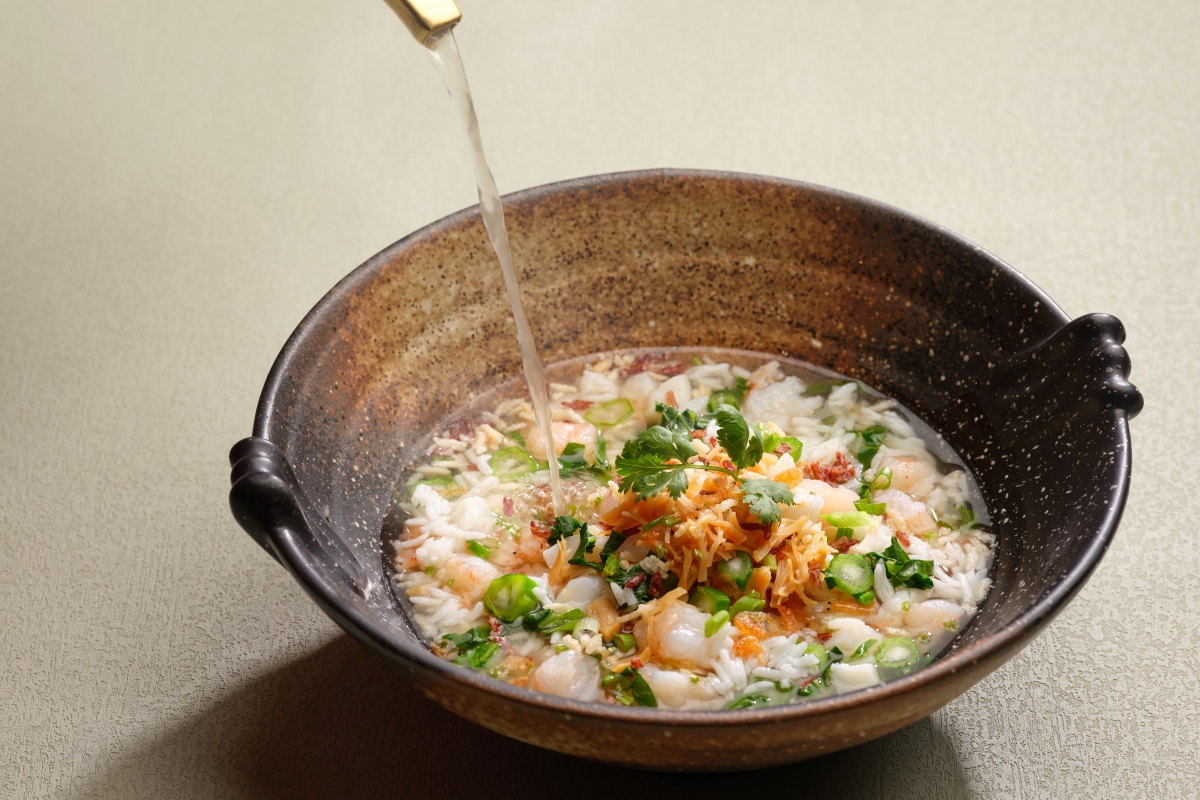 Poached Rice with Australian Scallop and Conpoy 1200x800px